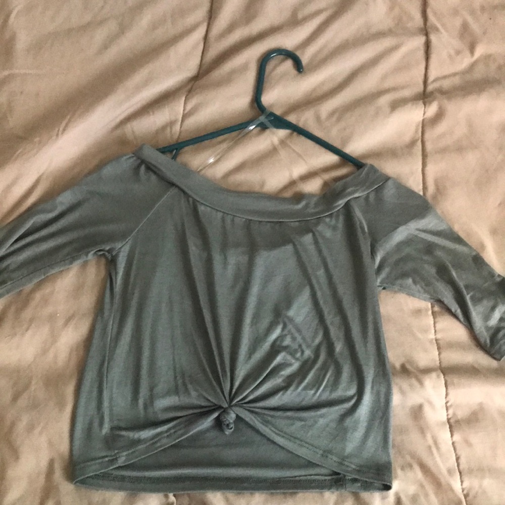 Green crop top!!